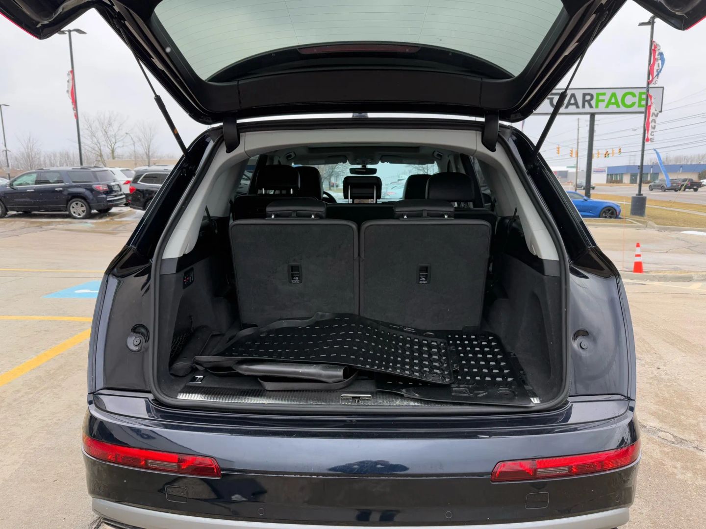 2017 Audi Q7 - Image 13