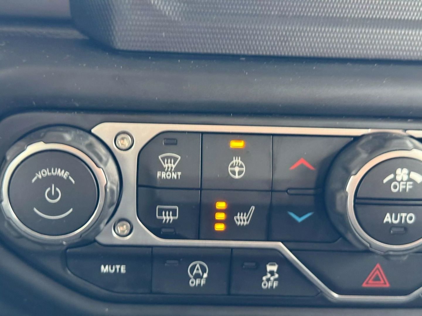 2021 Jeep Wrangler Unlimited - Image 31
