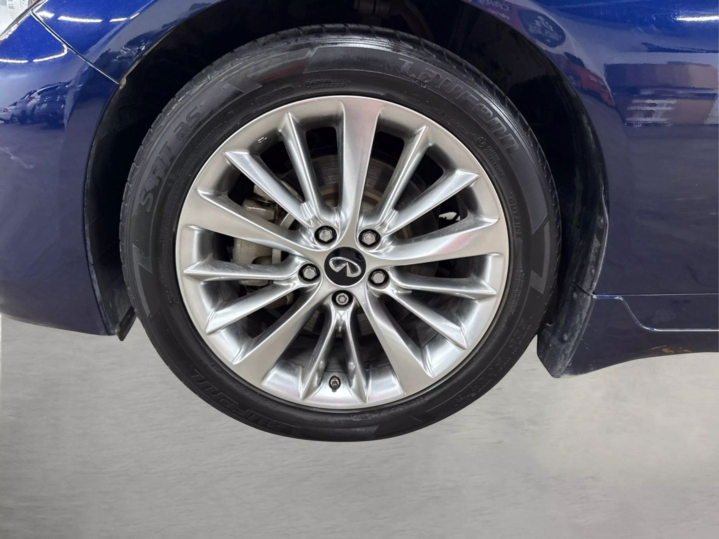 2021 Infiniti Q50 - Image 18