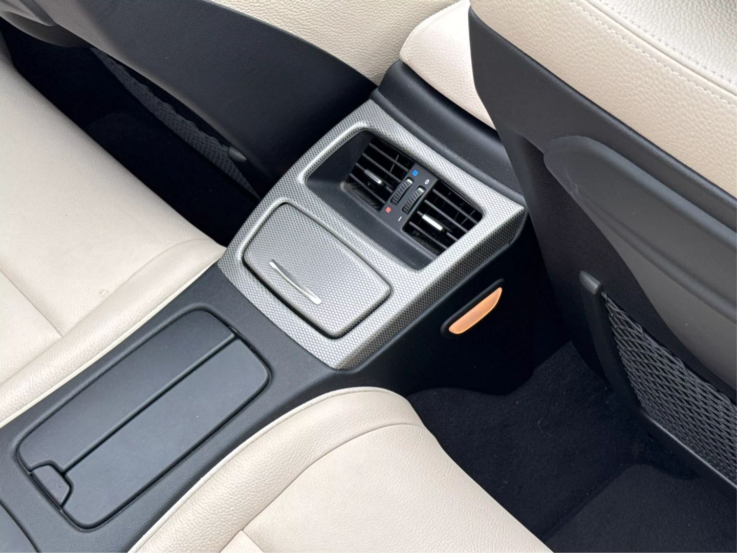 2011 Bmw 3 Series - Image 30