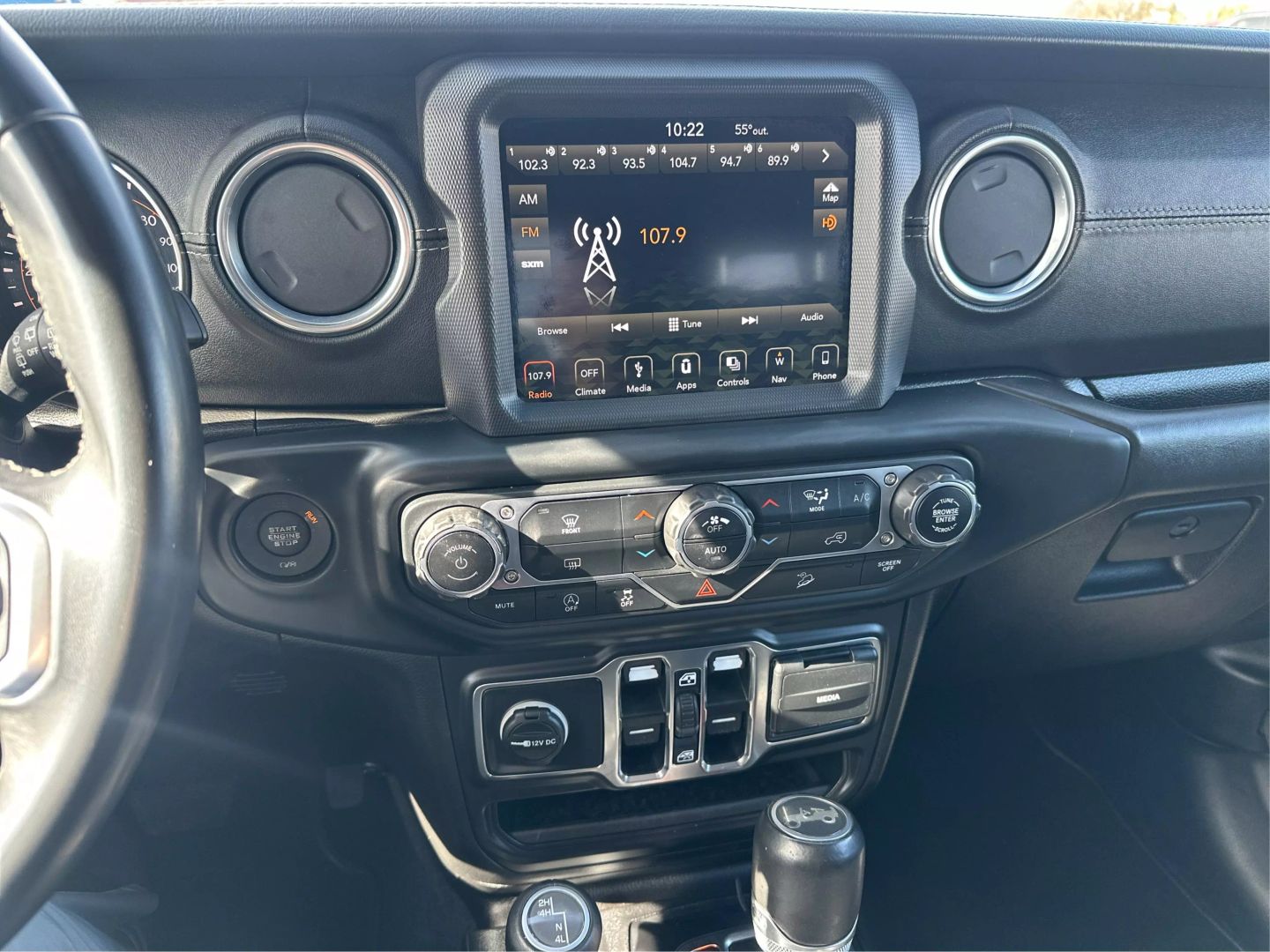 2019 JEEP WRANGLER UNLIMITED SUV 4-CYL, TURBO, 2.0 LITER SAHARA SPORT UTILITY 4D