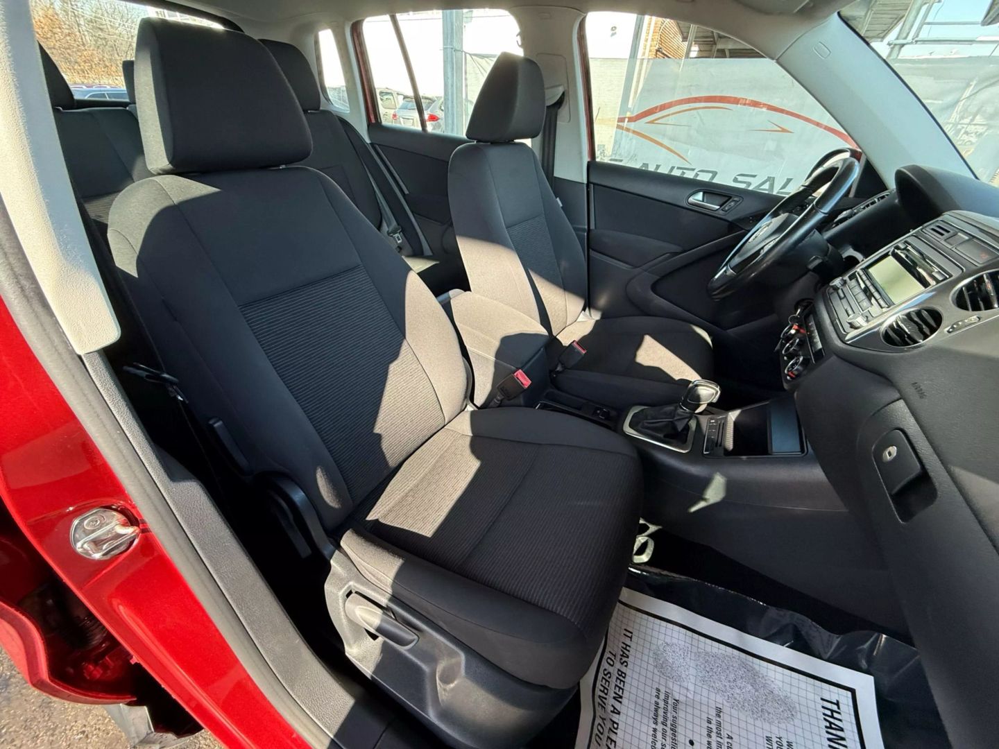 2014 Volkswagen Tiguan - Image 26