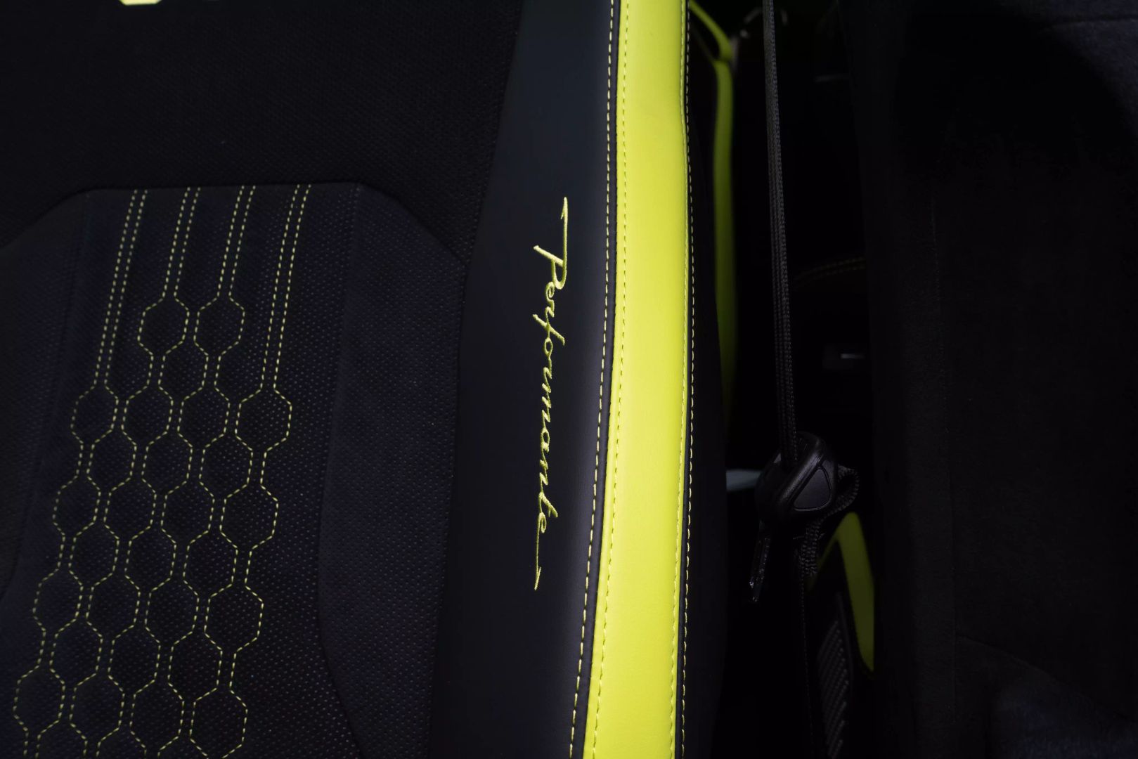 2023 Lamborghini Urus - Image 47