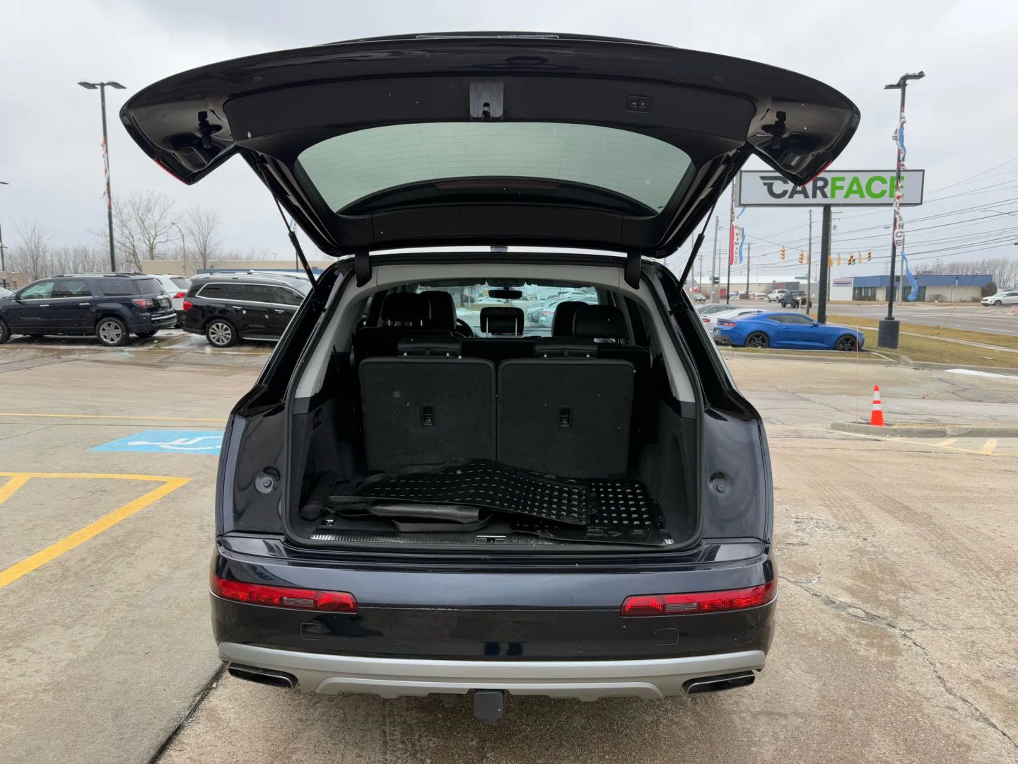 2017 Audi Q7 - Image 11