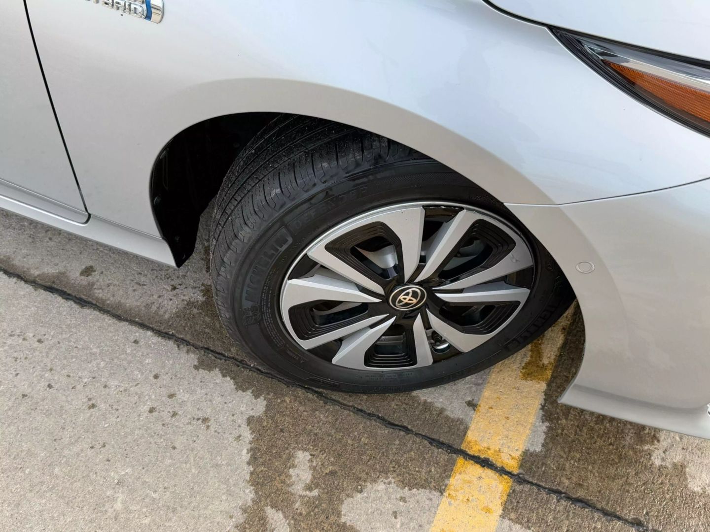 2017 Toyota Prius Prime - Image 58