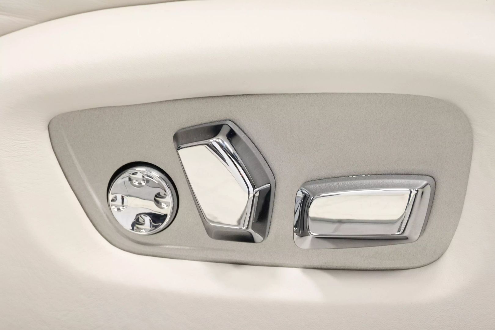 2014 Rolls-royce Wraith - Image 84