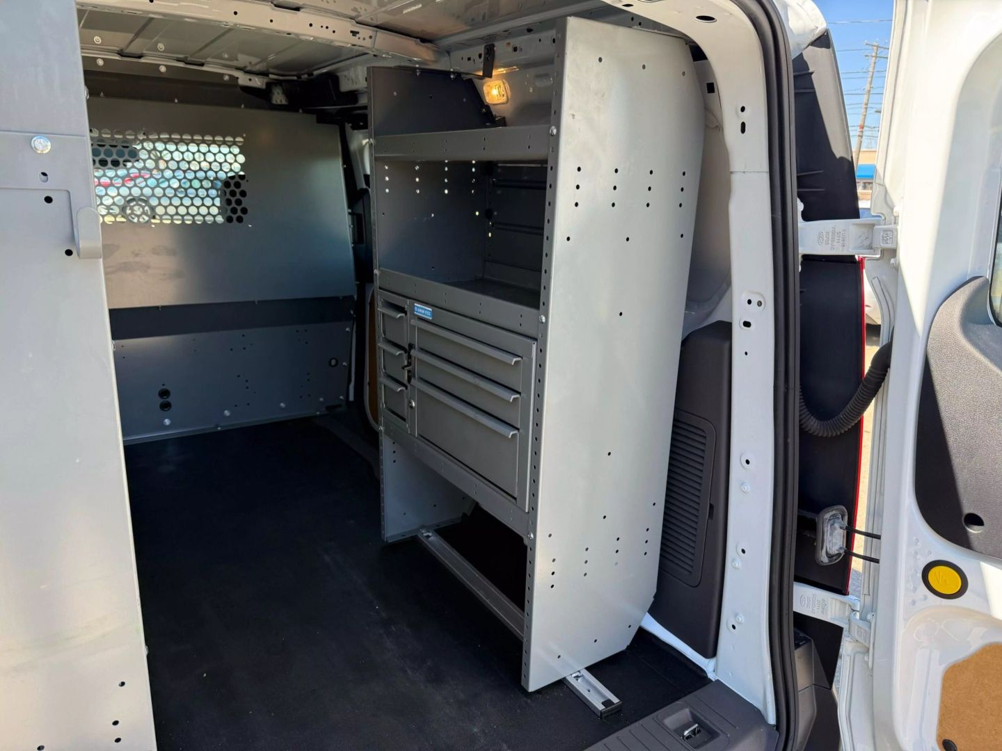 2020 Ford Transit Connect Cargo Van - Image 23