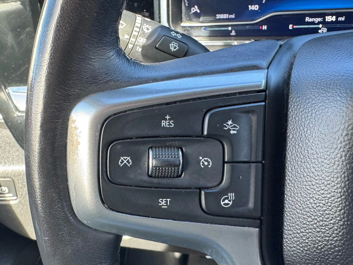 2022 Chevrolet Silverado 1500 Crew Cab - Image 29