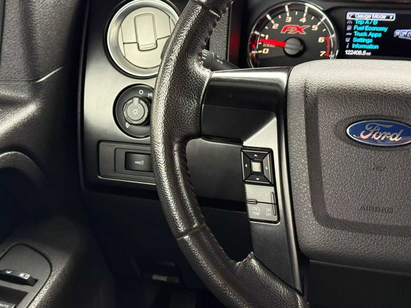 2013 Ford F150 Supercrew Cab - Image 34