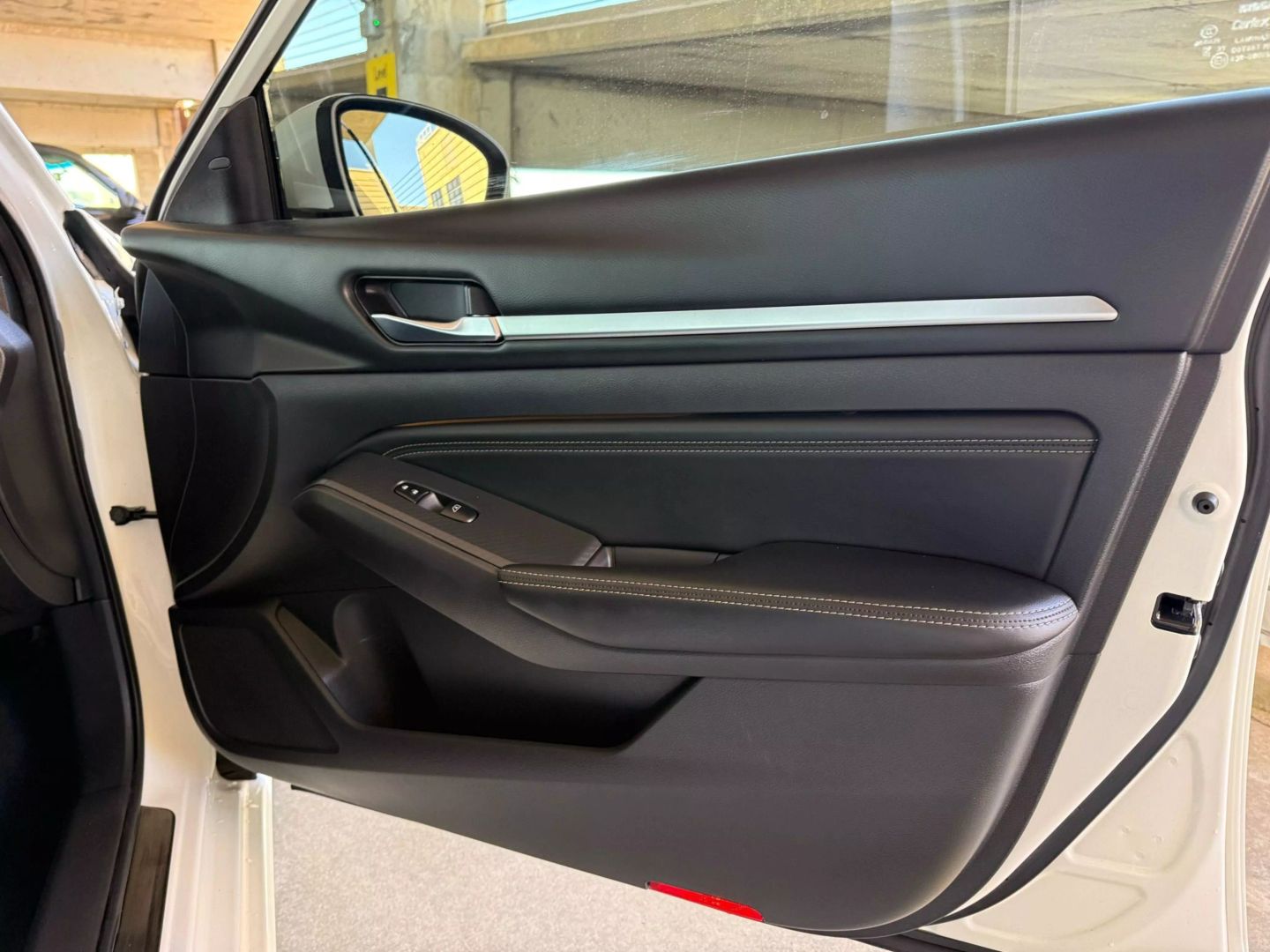 2019 Nissan Altima - Image 21