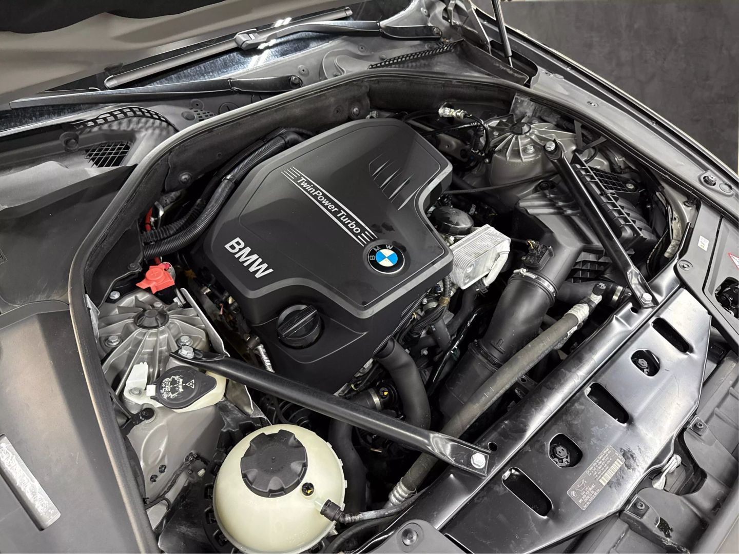2013 Bmw 5 Series - Image 9