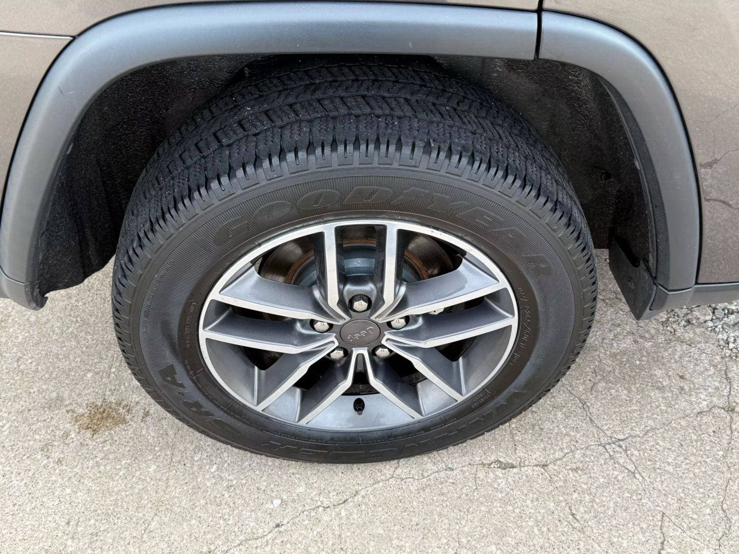 2019 Jeep Grand Cherokee - Image 62