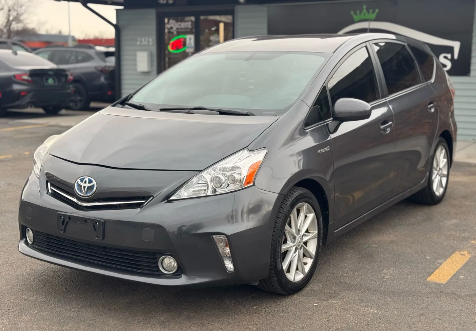 2014 Toyota Prius V - Image 7