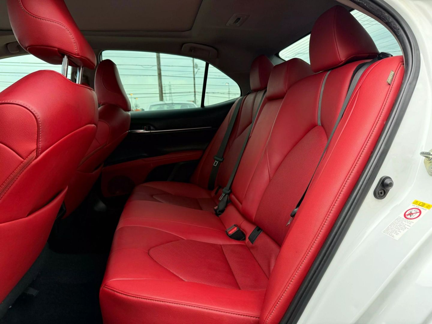 2019 Toyota Camry - Image 20