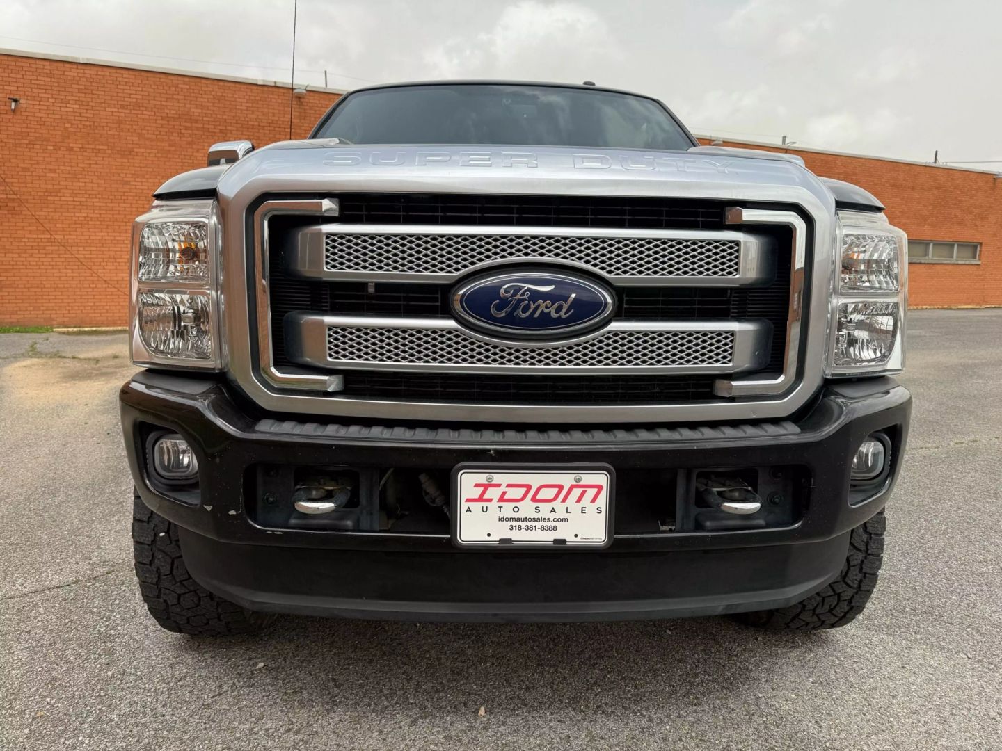 2015 Ford F250 Super Duty Crew Cab - Image 10