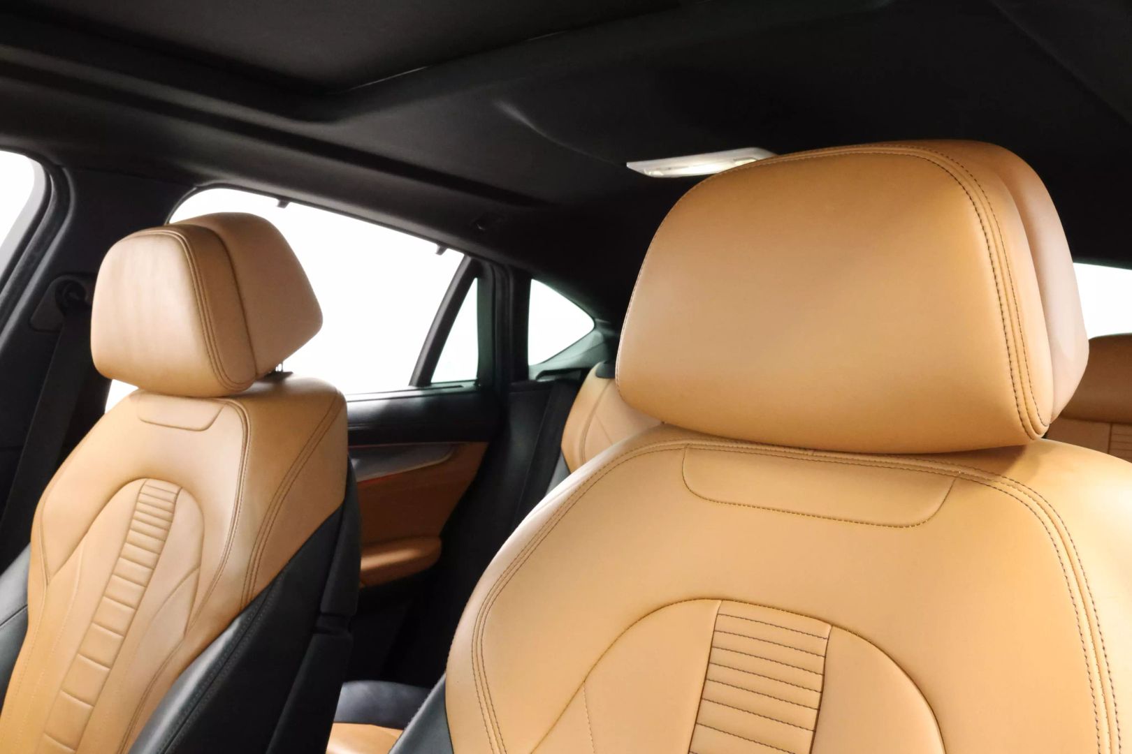2015 Bmw X6 - Image 19