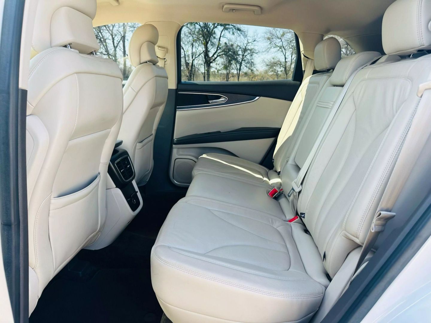 2016 Lincoln Mkx - Image 16