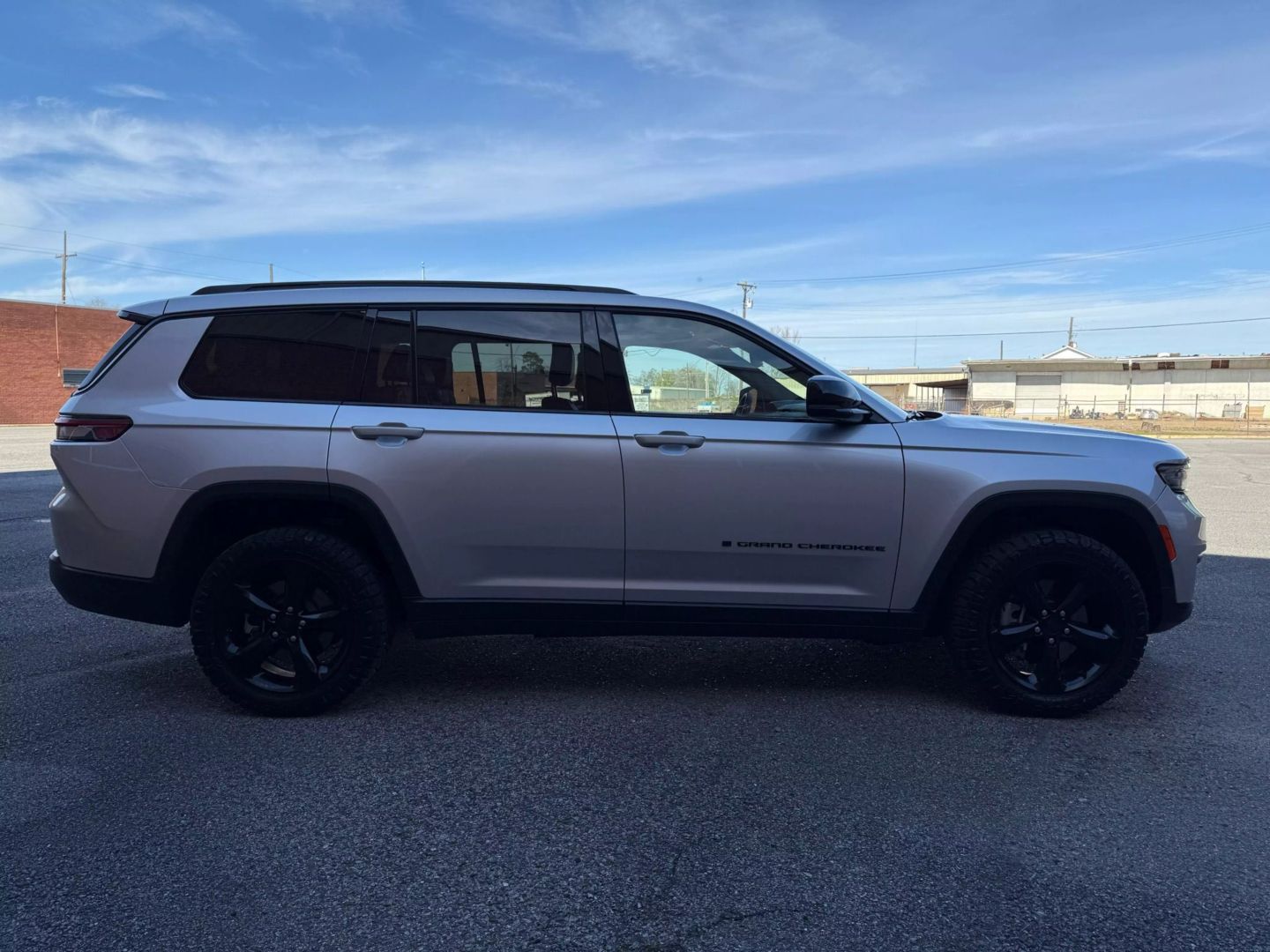 2023 Jeep Grand Cherokee L - Image 7