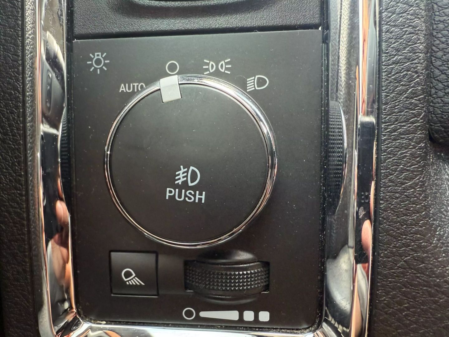 2018 Ram 2500 Crew Cab - Image 28