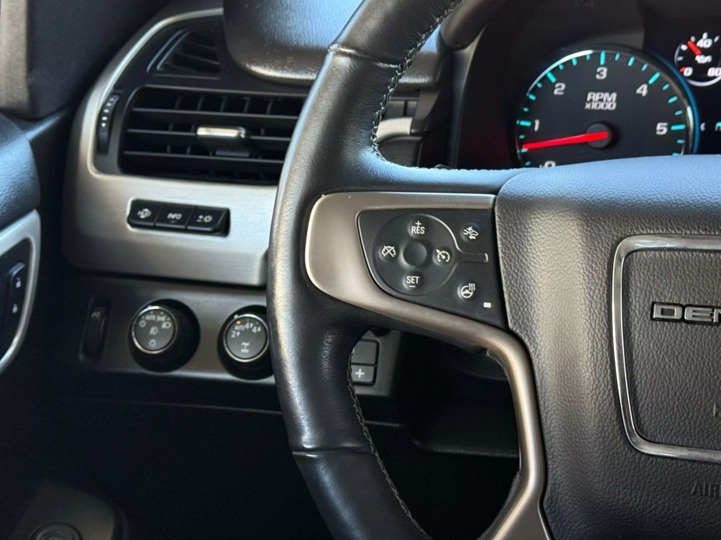 2018 Gmc Yukon - Image 37