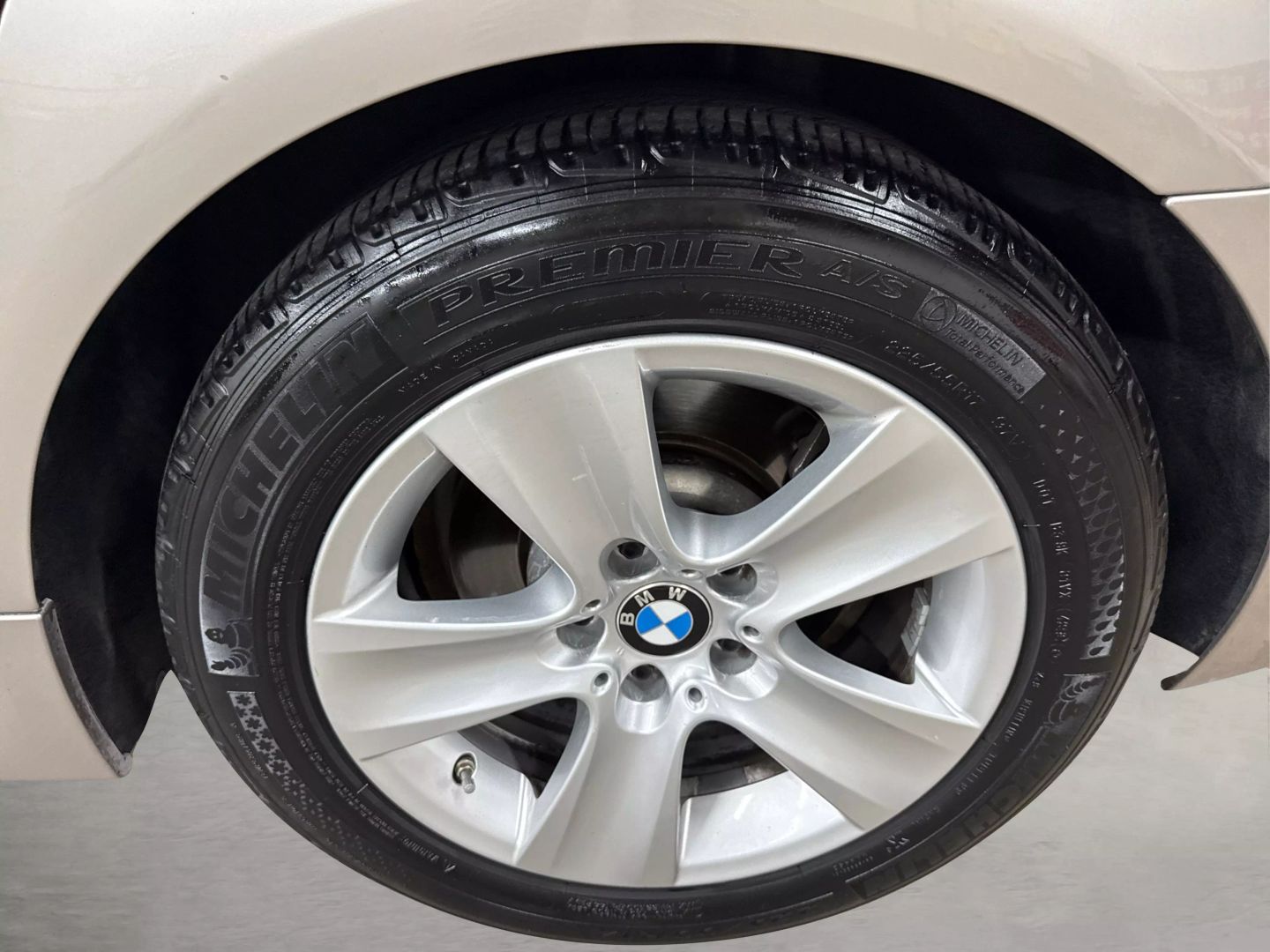 2013 Bmw 5 Series - Image 17