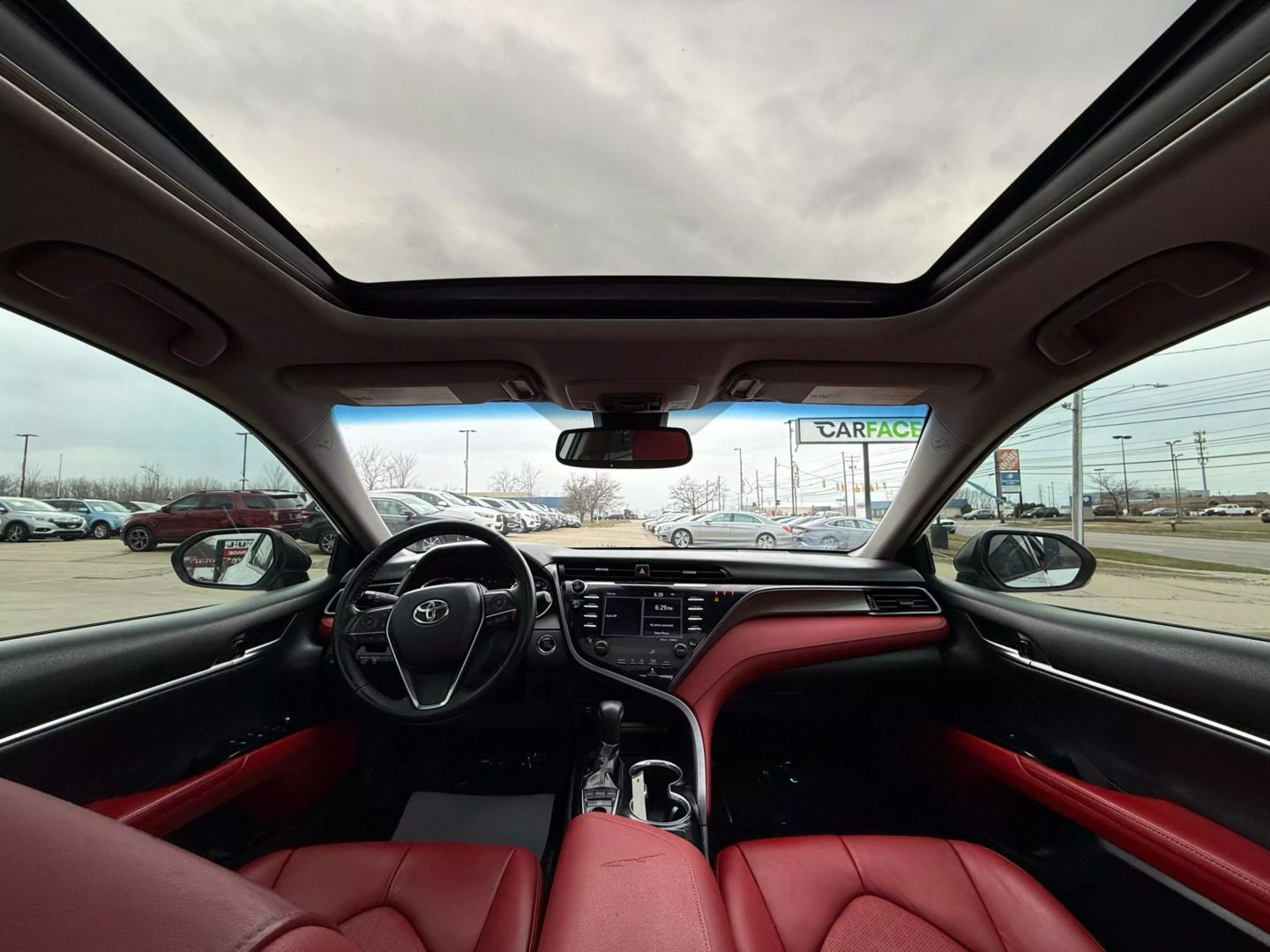 2019 Toyota Camry - Image 26