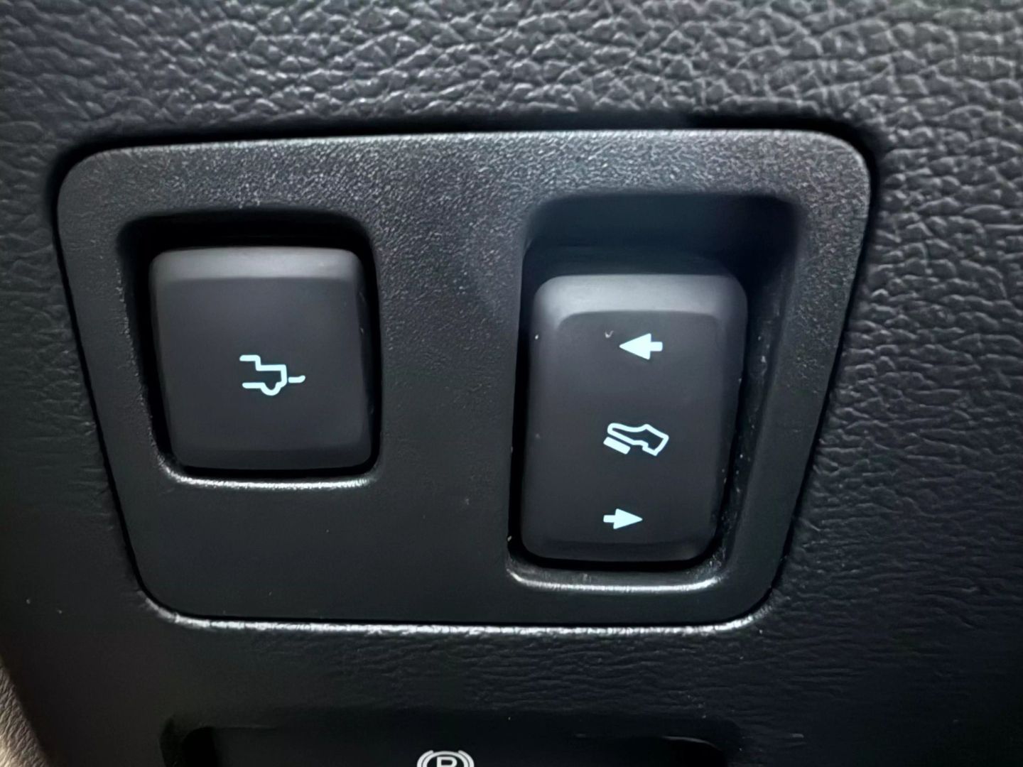 2020 Ford F250 Super Duty Crew Cab - Image 26