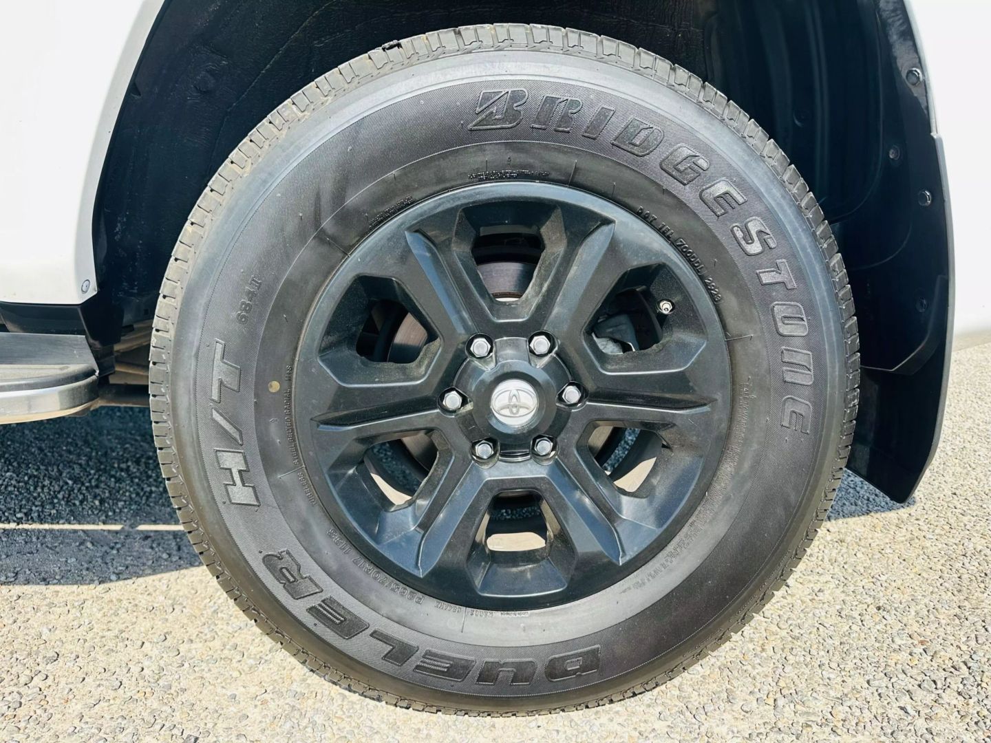2019 Toyota 4runner - Image 13