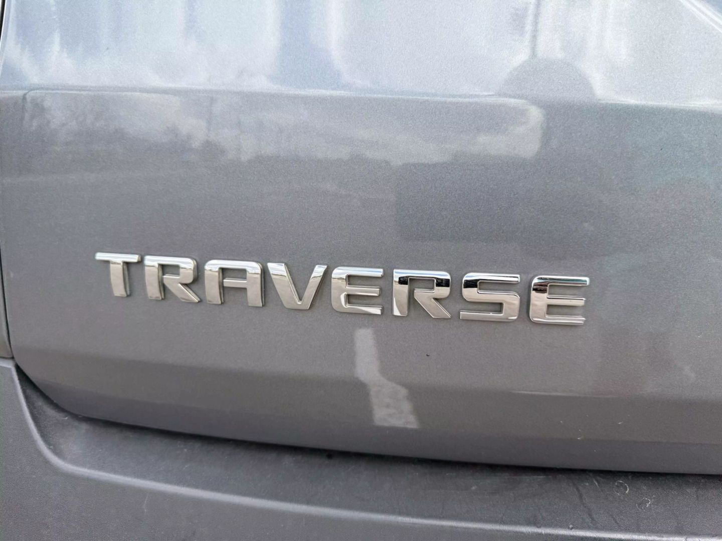 2019 Chevrolet Traverse - Image 3