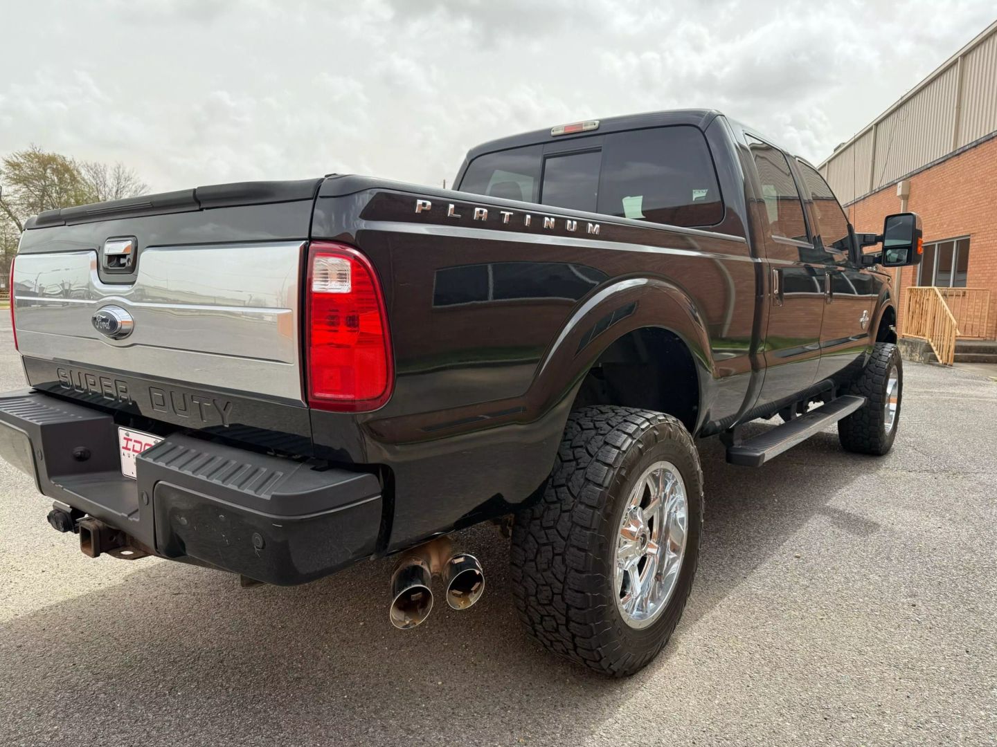 2015 Ford F250 Super Duty Crew Cab - Image 7