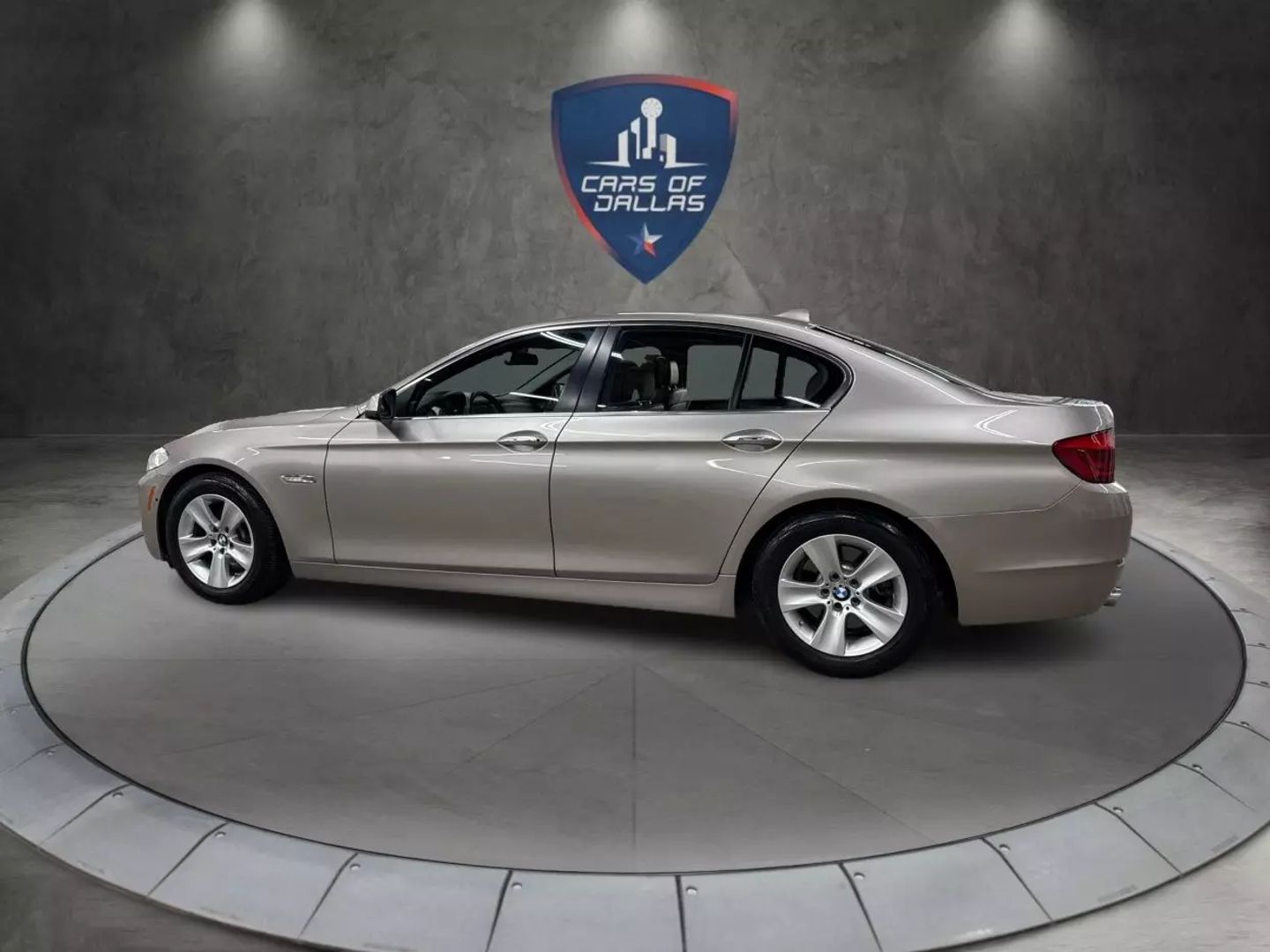2013 Bmw 5 Series - Image 2