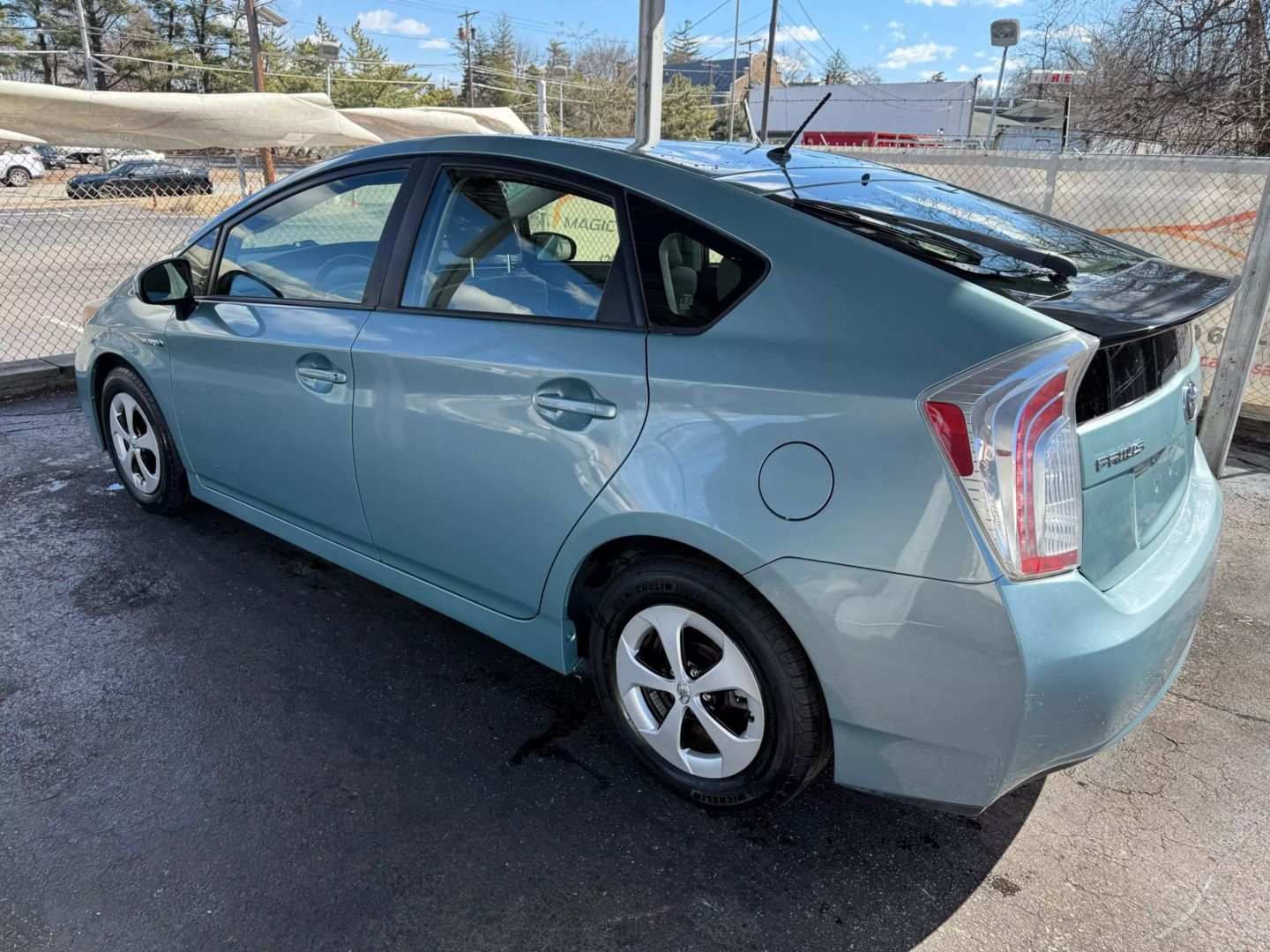 2013 Toyota Prius - Image 13