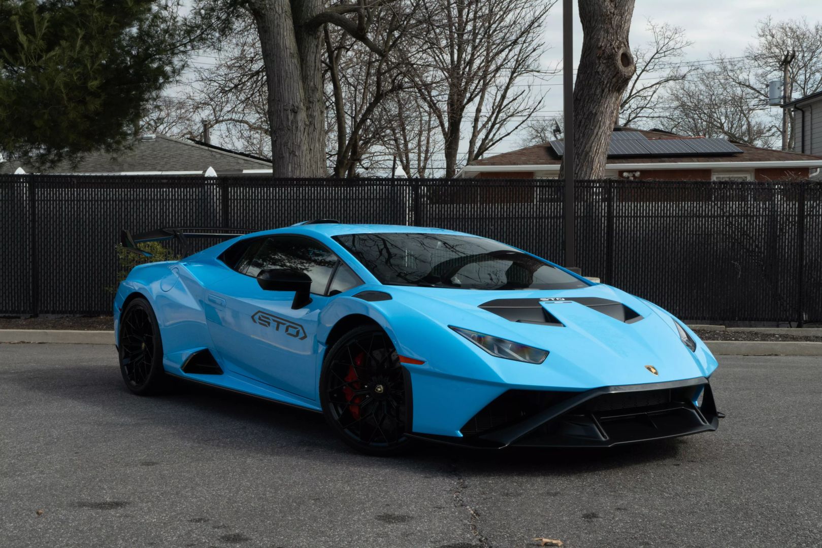 2024 Lamborghini Huracan - Image 2