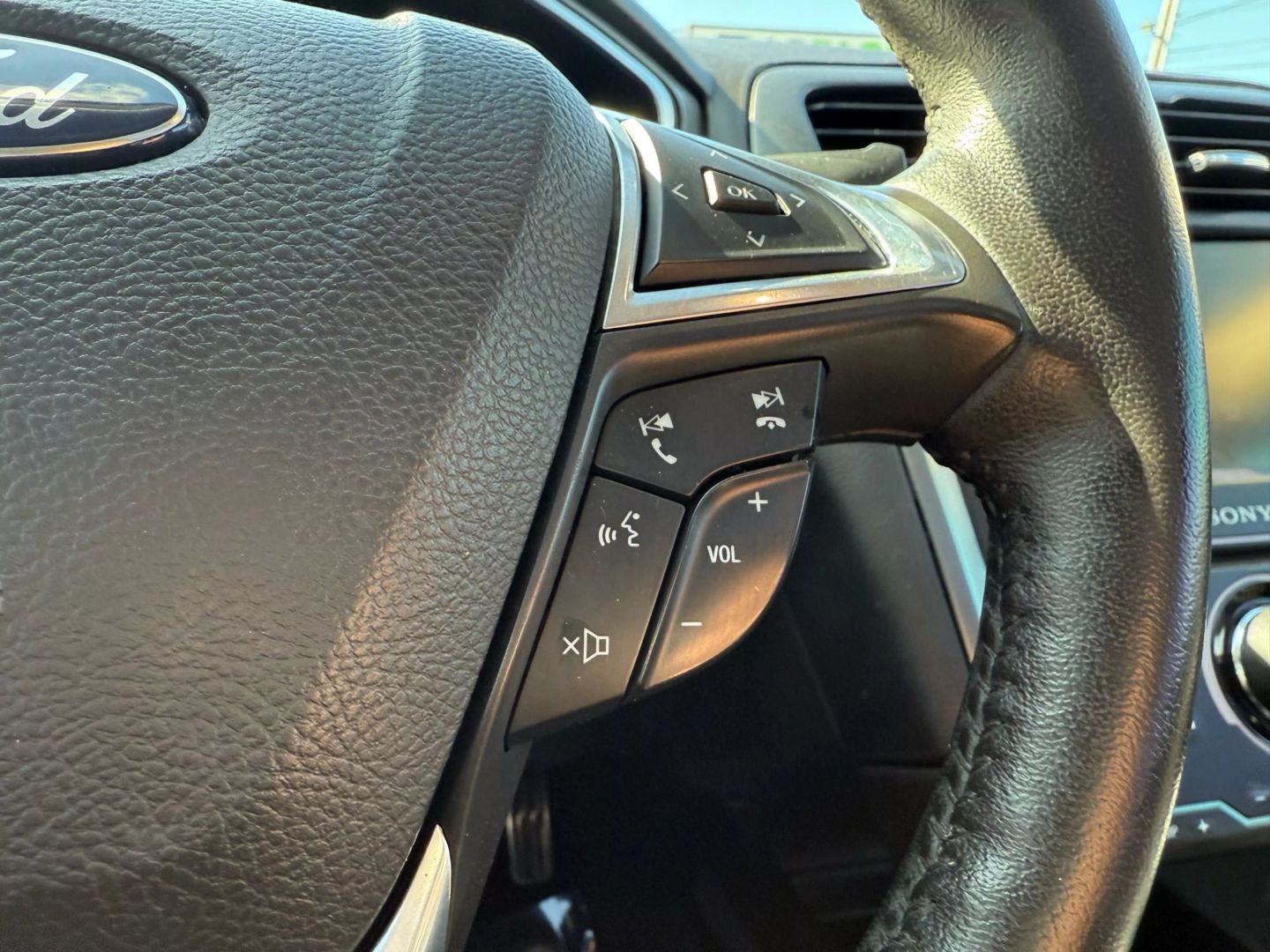 2015 Ford Fusion - Image 30