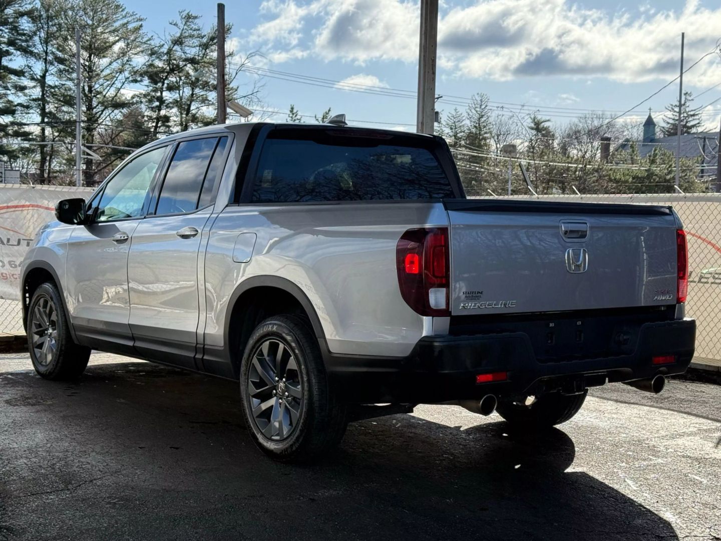 2021 Honda Ridgeline - Image 9