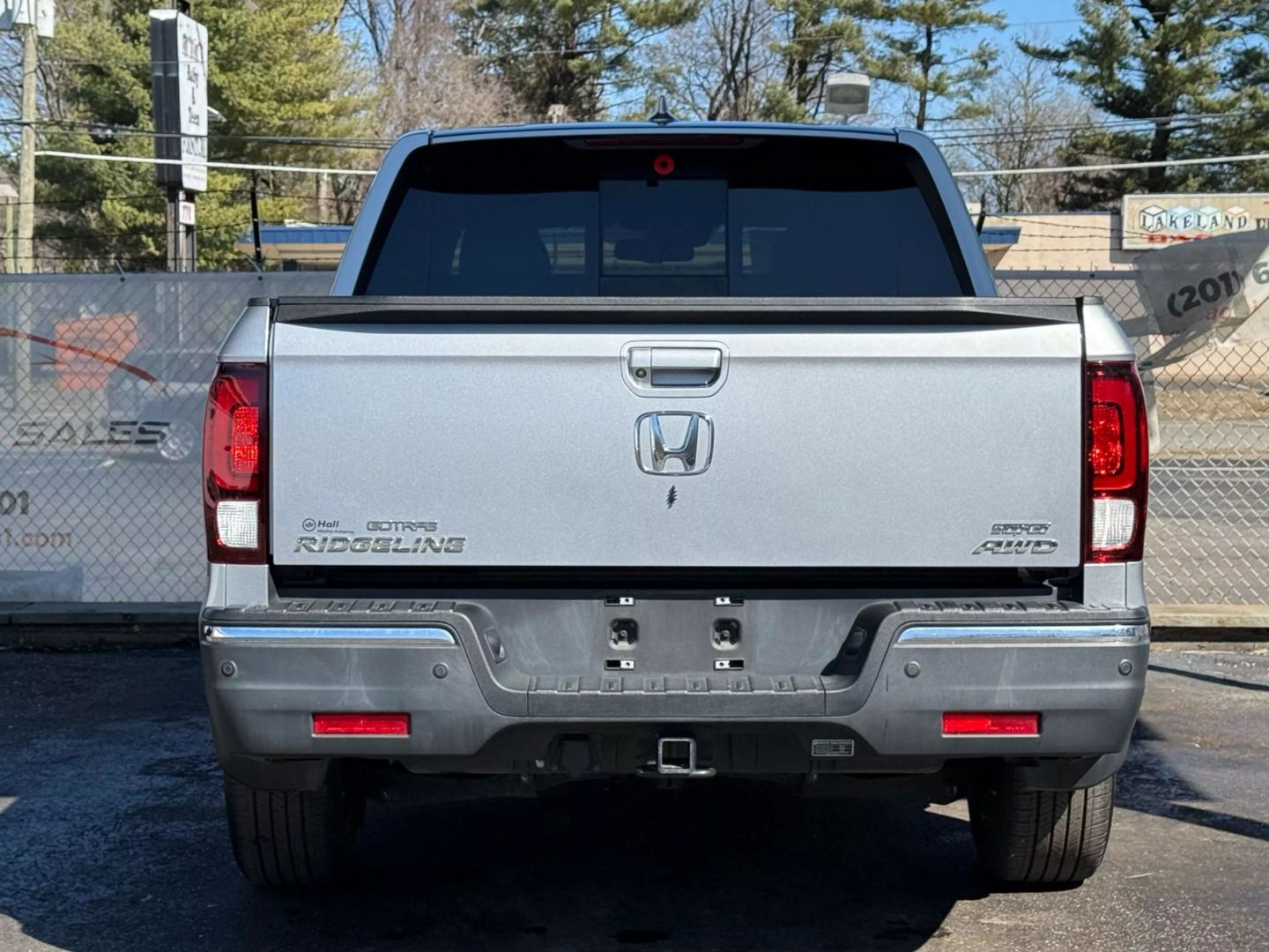2020 Honda Ridgeline - Image 10