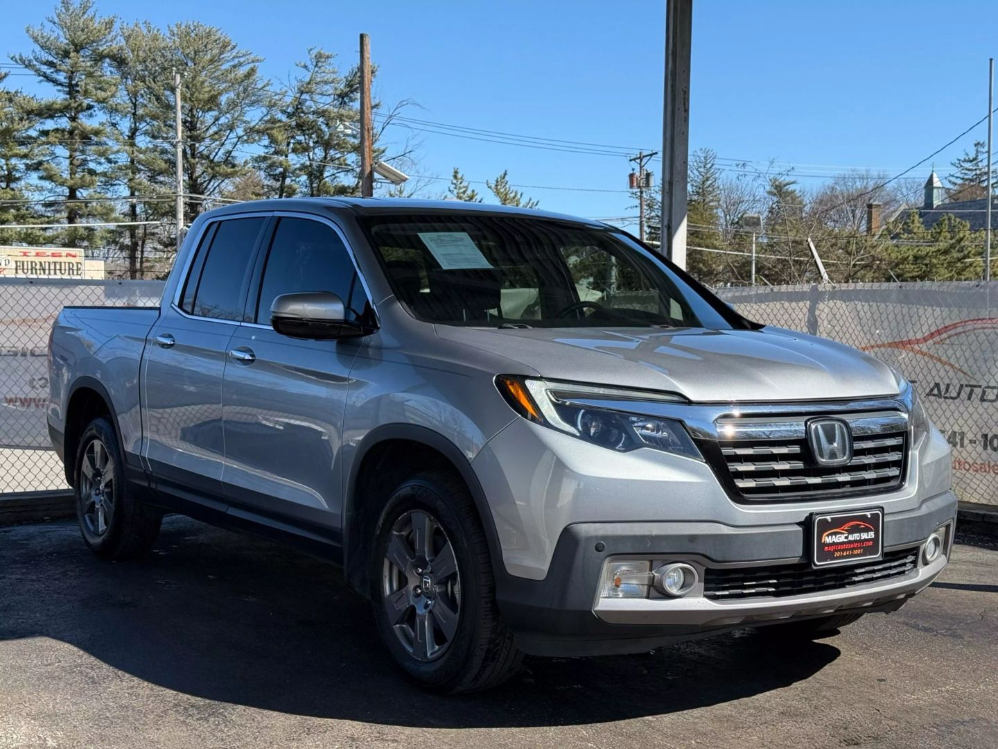 2020 Honda Ridgeline - Image 6