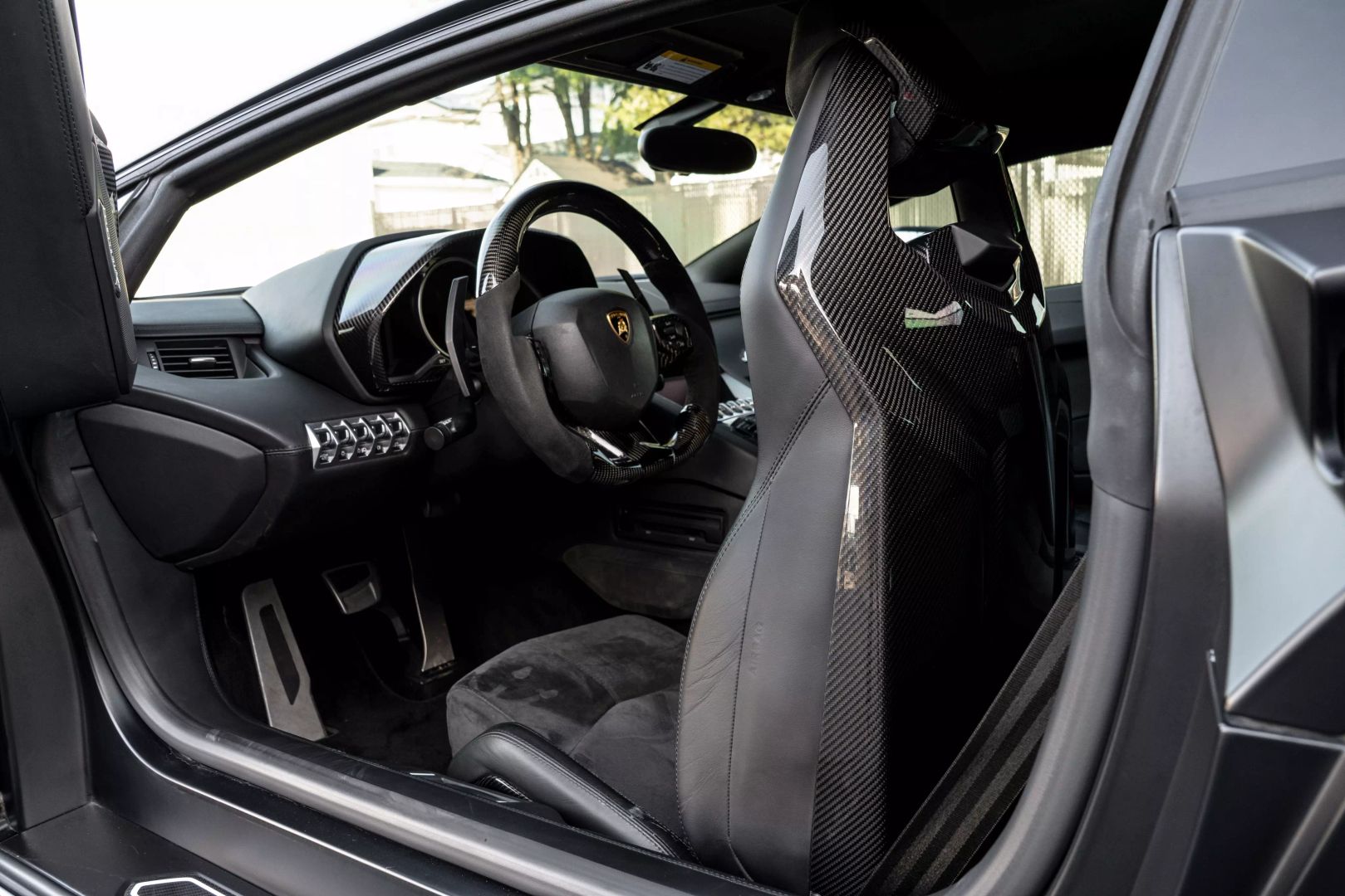 2014 Lamborghini Aventador - Image 61