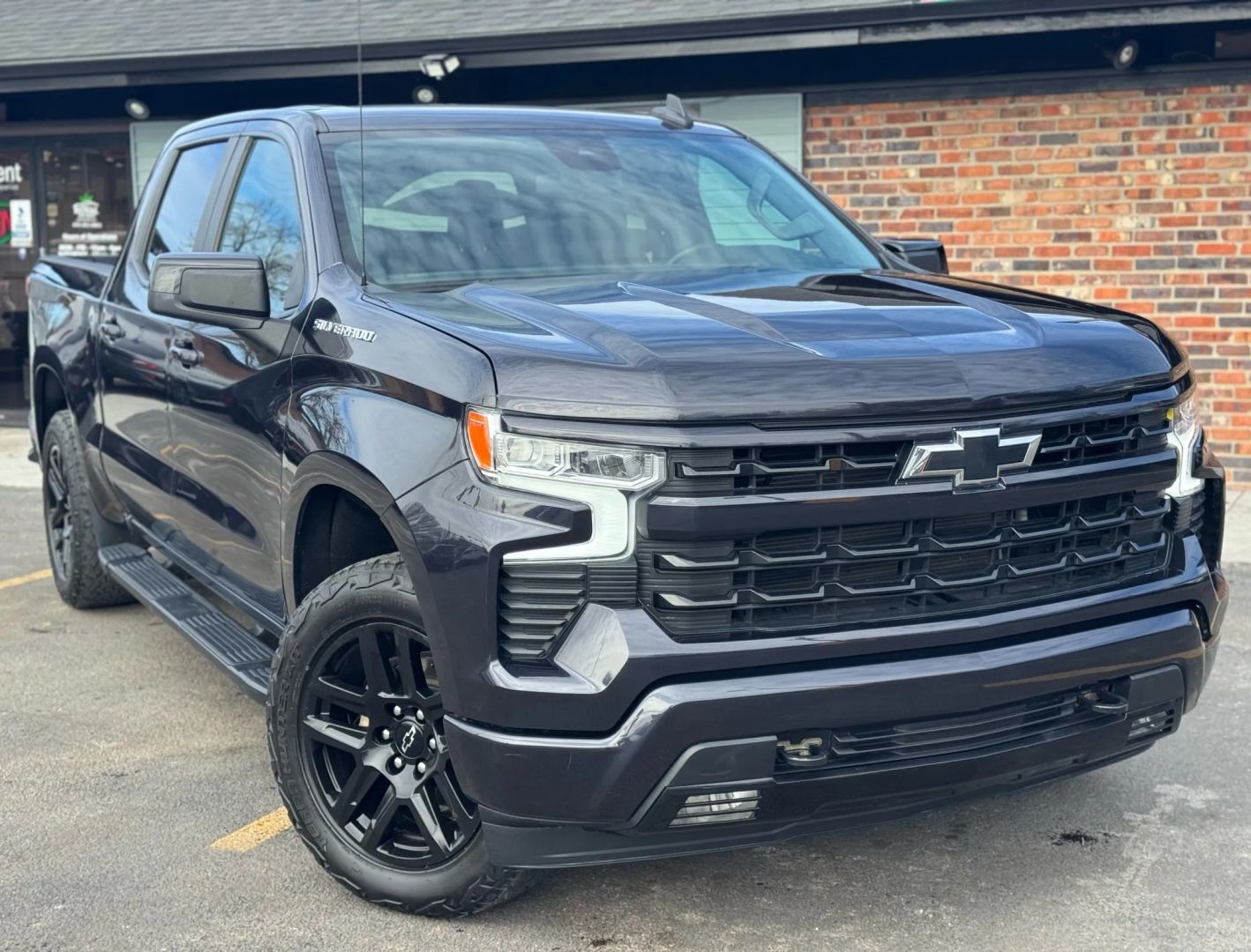 2022 Chevrolet Silverado 1500 Crew Cab - Image 3