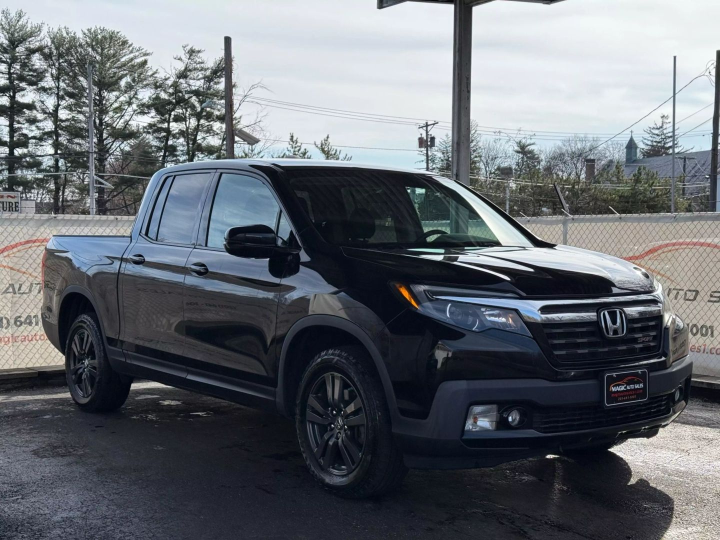 2019 Honda Ridgeline - Image 6