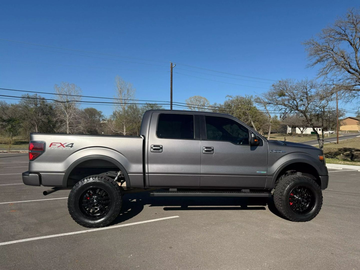2014 Ford F150 Supercrew Cab - Image 3