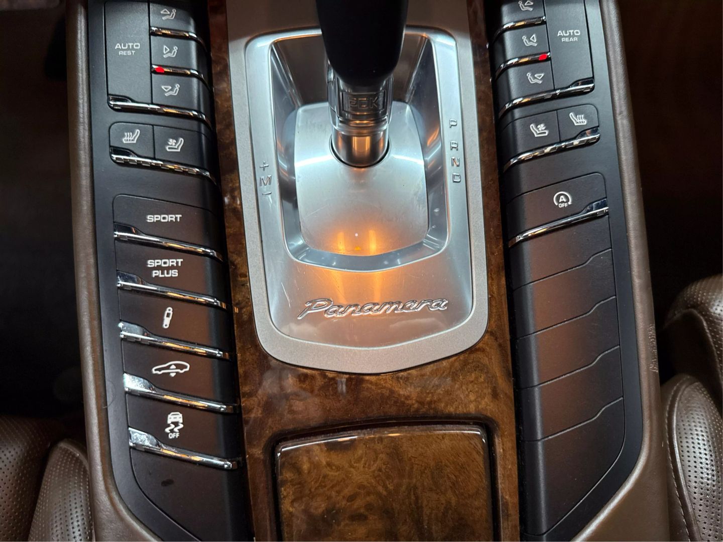 2015 Porsche Panamera - Image 31
