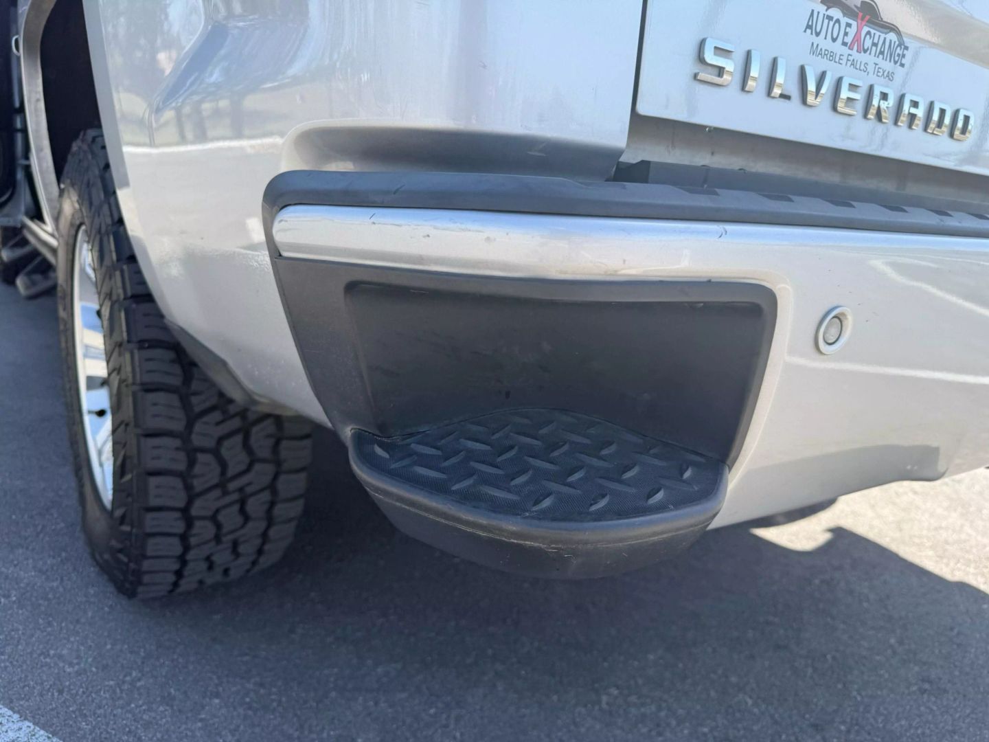 2018 Chevrolet Silverado 1500 Crew Cab - Image 21