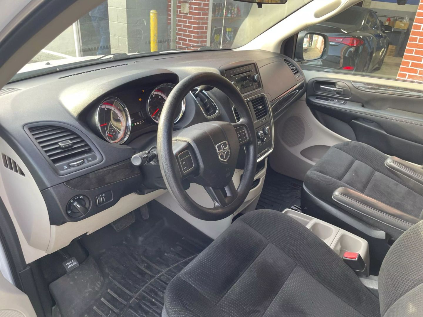 Image 4 of 2017 DODGE GRANDCARAVANPASSENGER