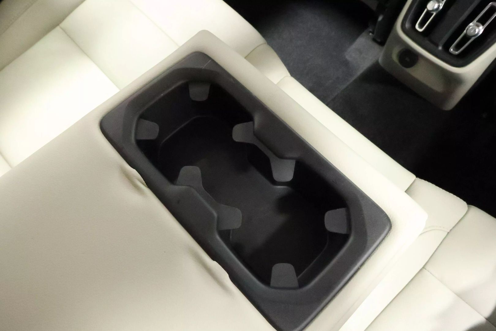 2019 Volvo Xc40 - Image 70