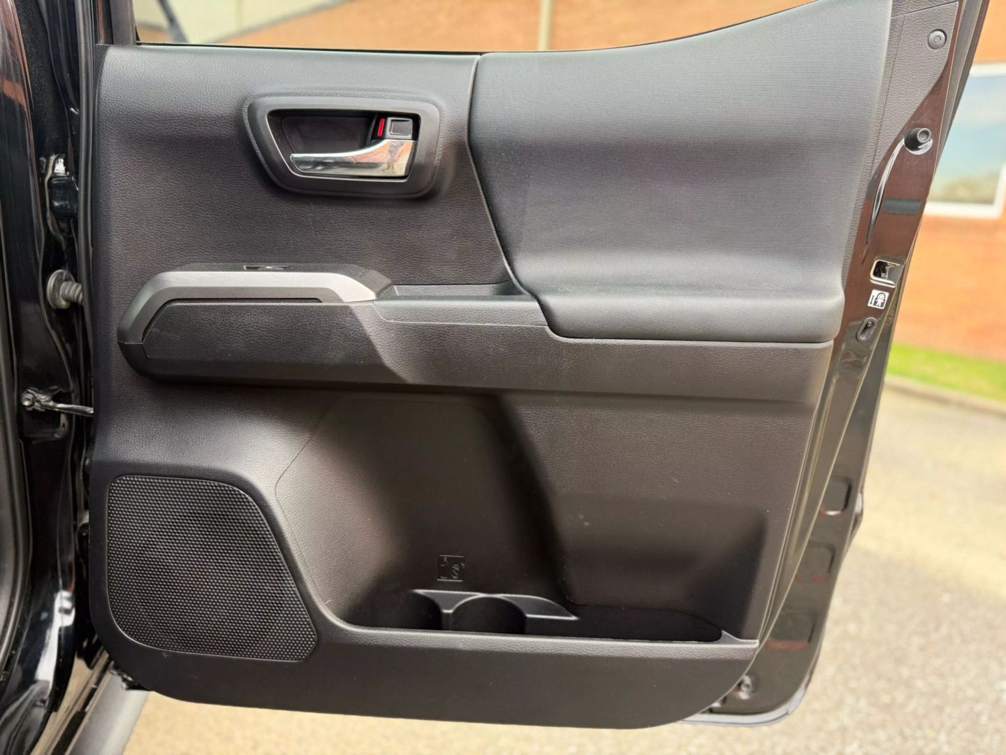 2019 Toyota Tacoma Double Cab - Image 16