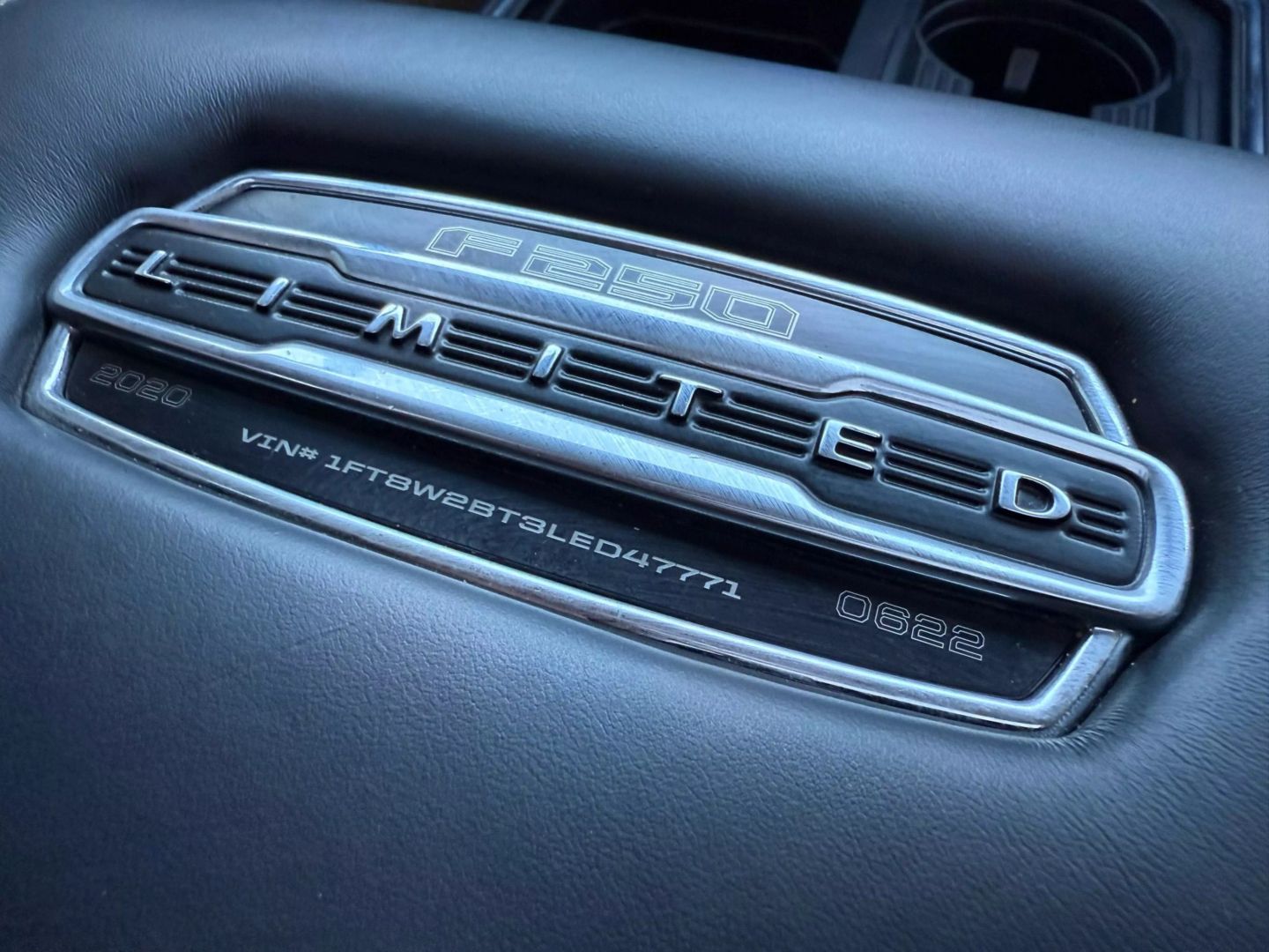 2020 Ford F250 Super Duty Crew Cab - Image 35