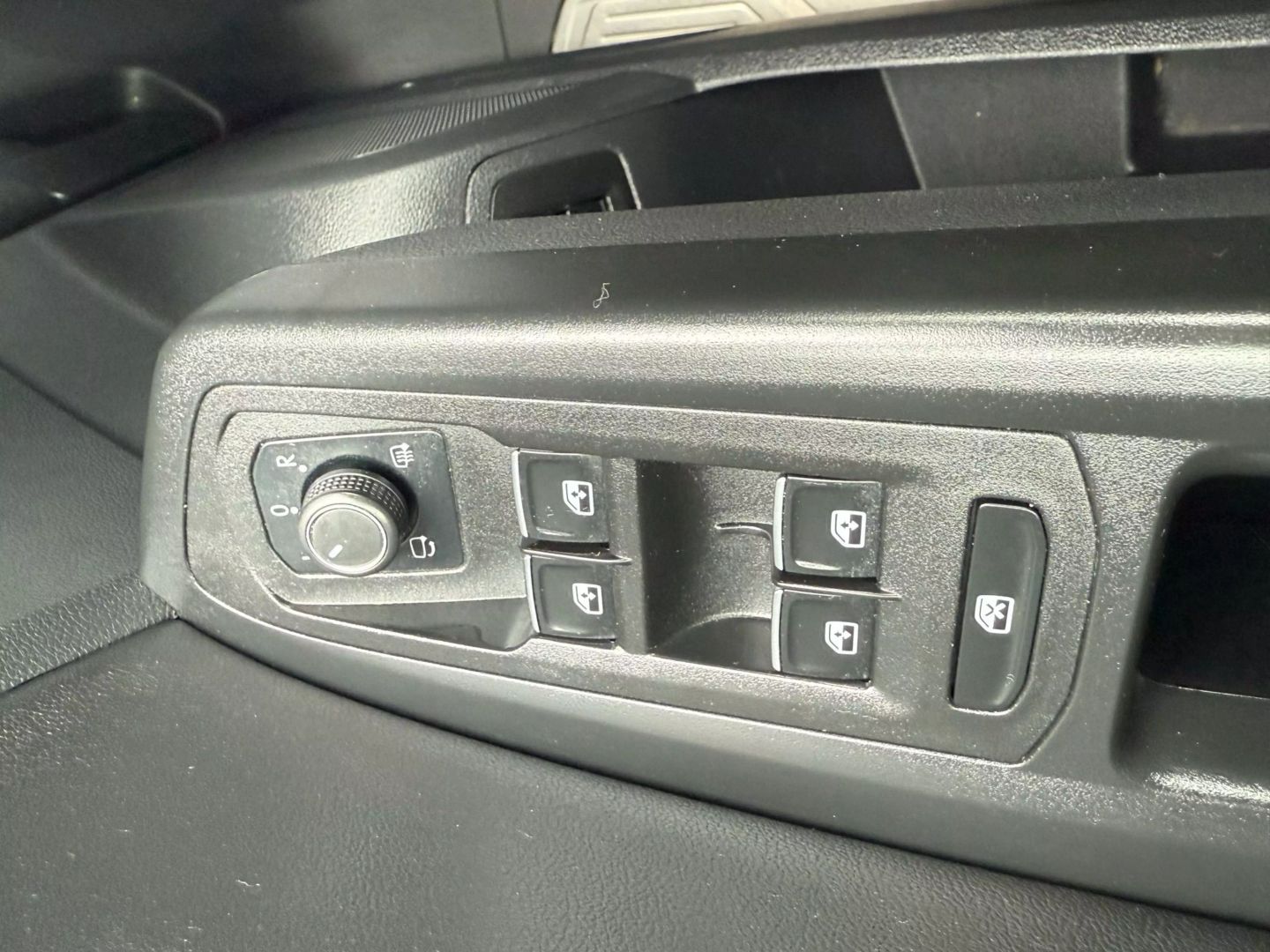 2019 Volkswagen Atlas - Image 57