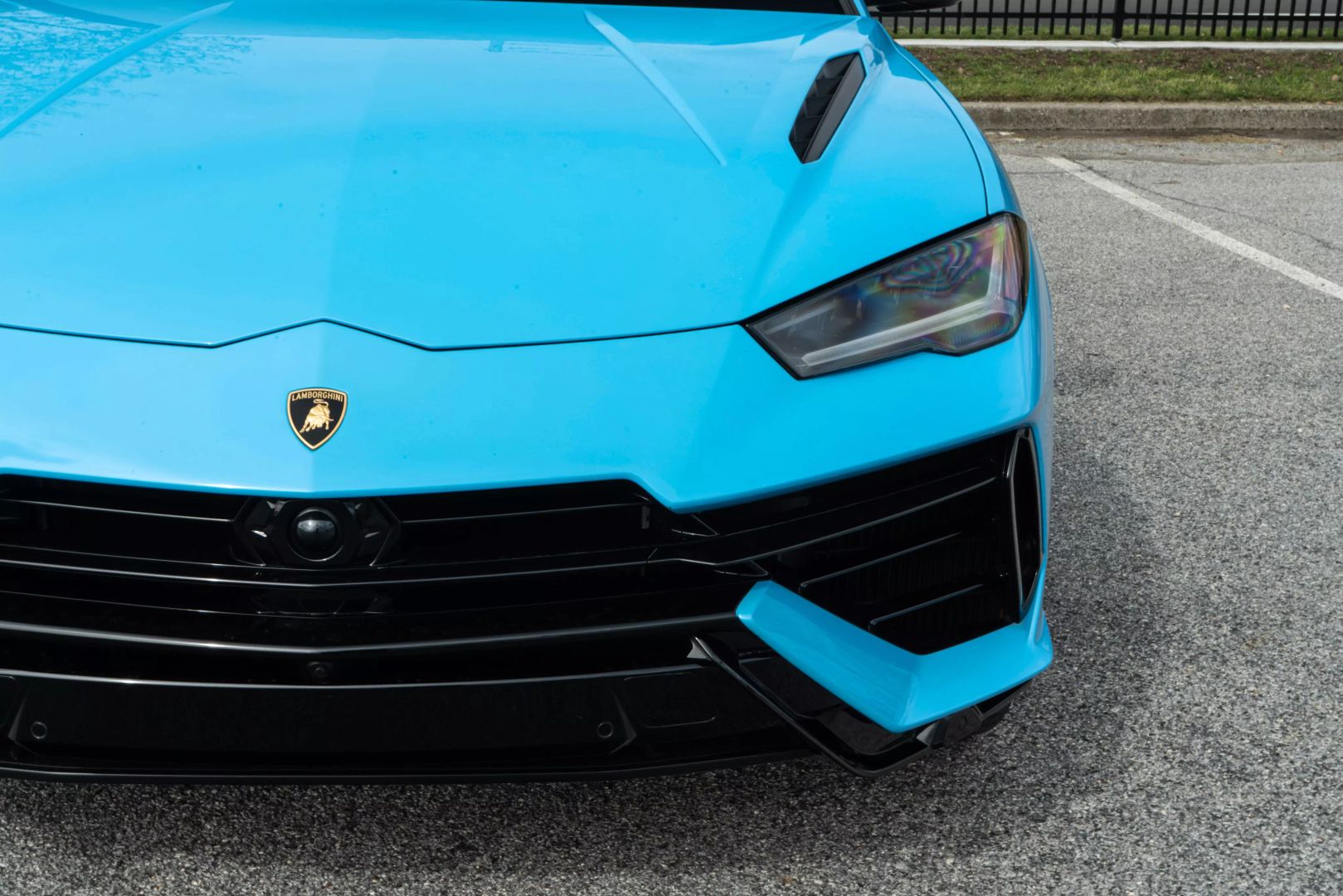 2023 Lamborghini Urus - Image 5