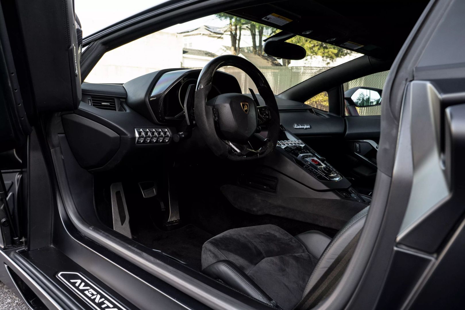 2014 Lamborghini Aventador - Image 60